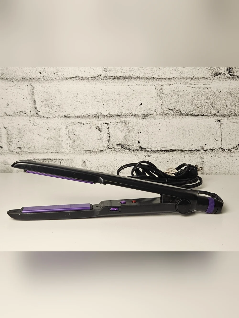 Conair Ceramic Flat Iron Hair Straightener Adjustable Heat Purple Plates - Picture 3 of 8
